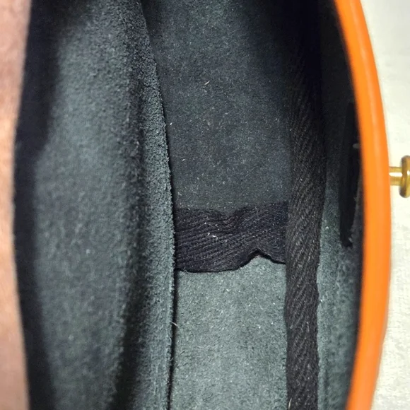 Dooney & Bourke-VINTAGE All-Weather Leather Cavalry Trooper Bag - Picture 13 of 16